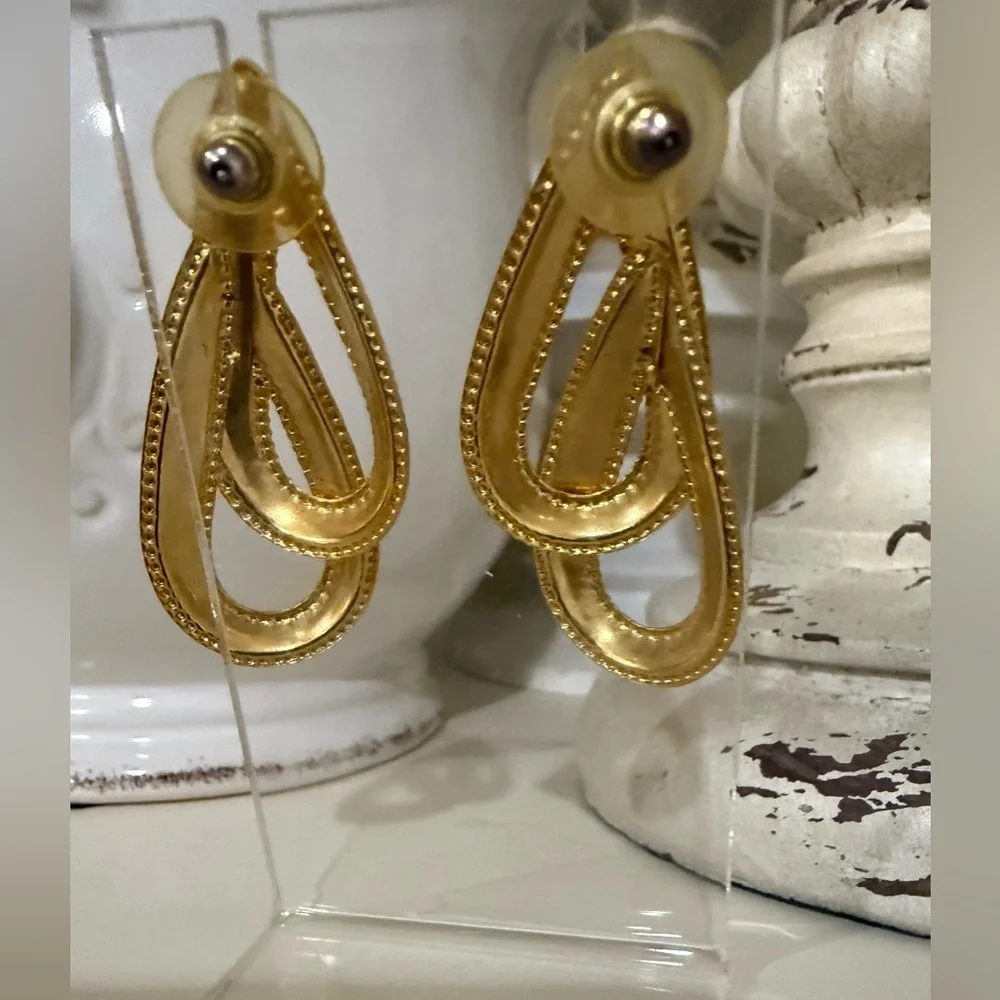 Vintage Red and Cream Teardrop Enamel Earrings